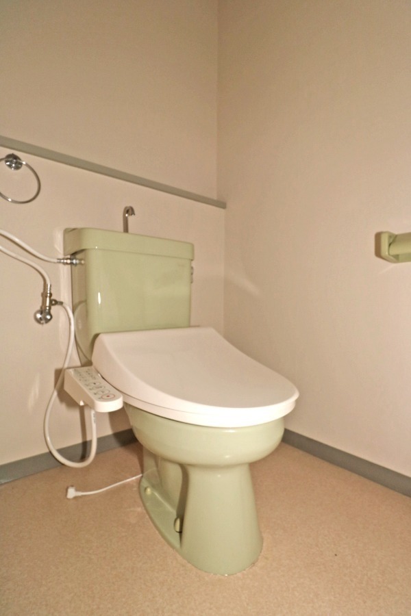 トイレ　トイレ