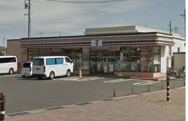 コンビニ　セブンイレブン（コンビニ）まで850m