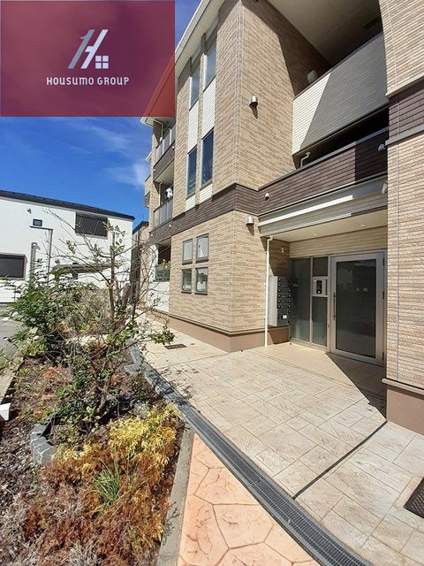 エントランス　ゆとりのあるエントランスです