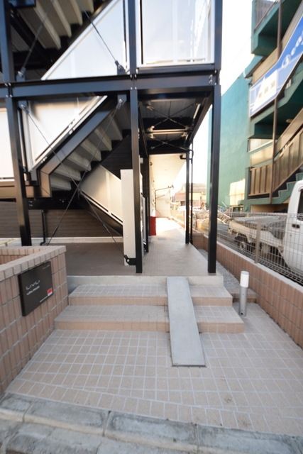 エントランス　☆お問い合わせはお早めに☆