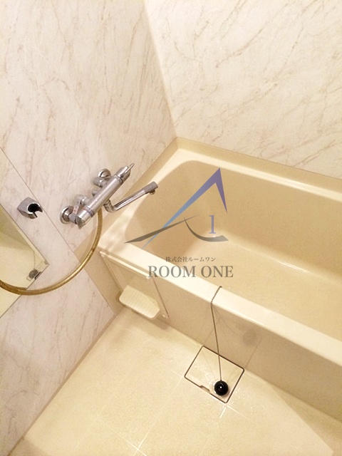 バス・シャワールーム　お風呂です。