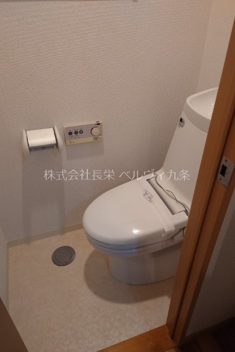 トイレ　洗浄便座付