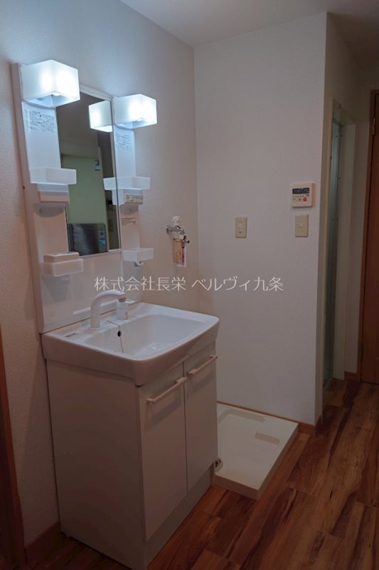 洗面設備　独立洗面台