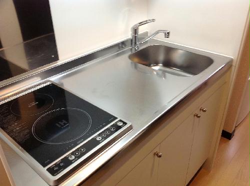 キッチン　収納豊富なキッチン