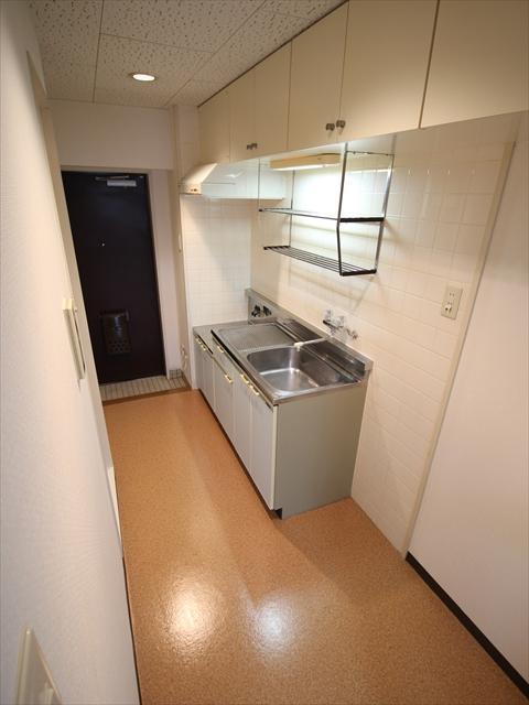 キッチン　松山市御宝町　サンタルシア　キッチン