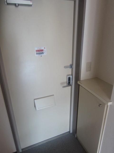 玄関　★靴箱のついた玄関です★