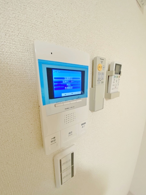 セキュリティ　モニターホンで安心