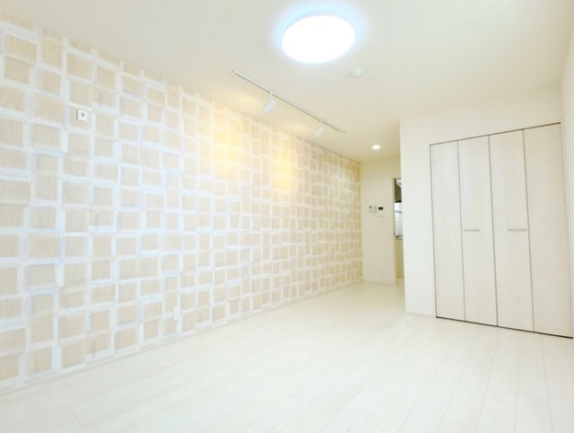 居室・リビング　築１年の綺麗なお部屋です