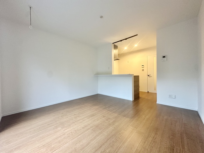 居室・リビング　※同系タイプ他号室の写真です