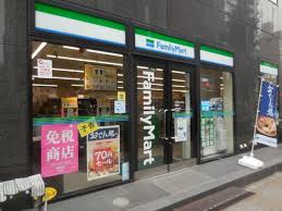 コンビニ　ファミリーマート蔵前店（コンビニ）まで78m