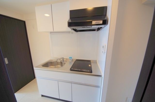 キッチン　デイグラン鶴見　大阪市鶴見区鶴見　1K