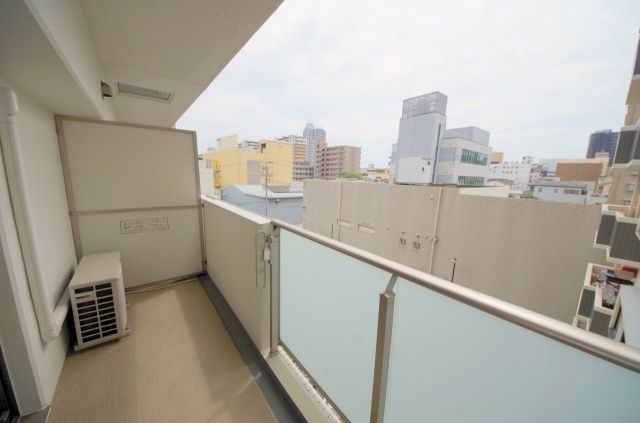 バルコニー　デイグラン鶴見　大阪市鶴見区鶴見　1K