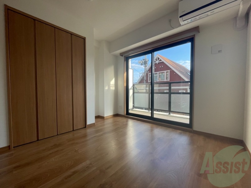 居室・リビング　１１．４帖のリビングになります。伸び伸び出来そうですね。