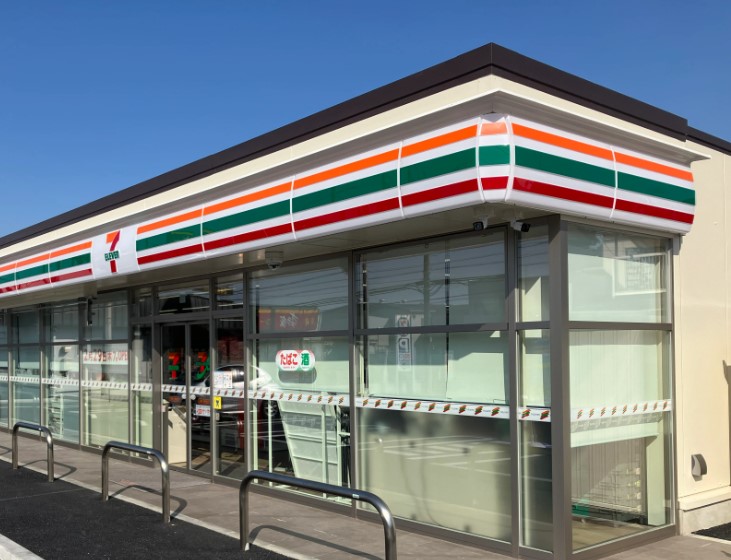 コンビニ　セブンイレブン 北区滝野川3丁目店（コンビニ）まで537m