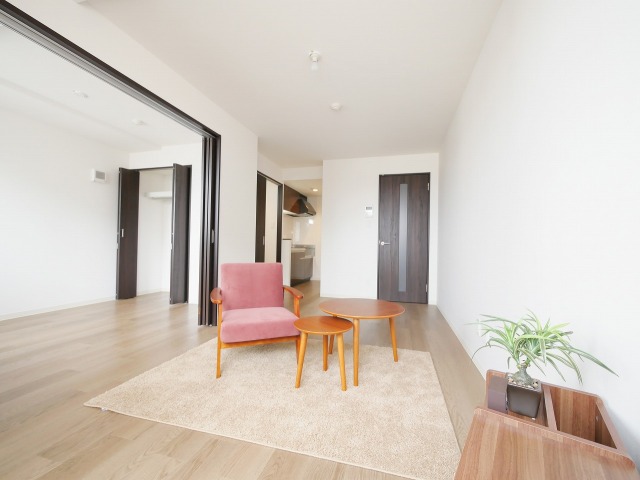 居室・リビング　人気の独立キッチンタイプです☆