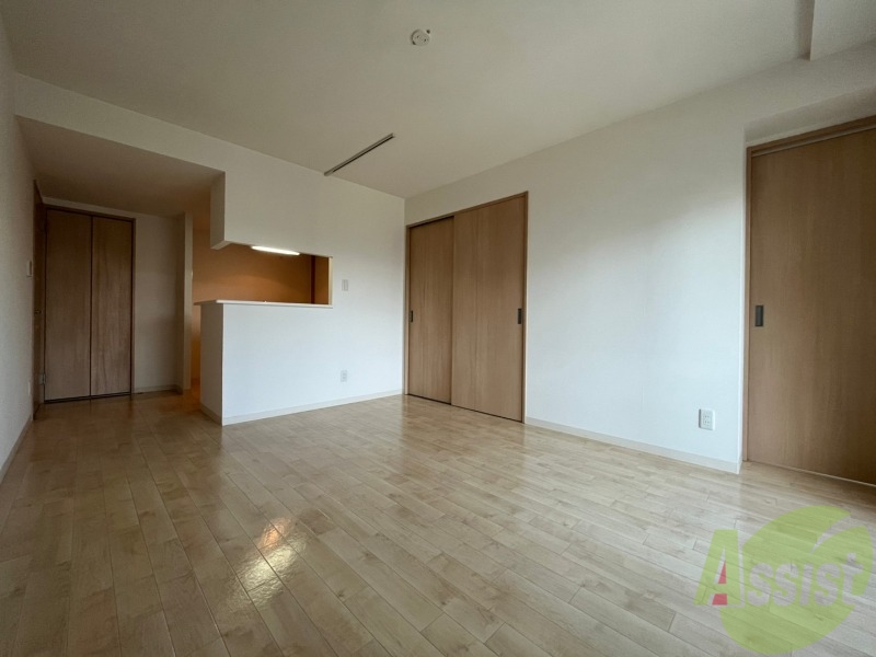 居室・リビング　広くてキレイなお部屋が広がっていて、充実した生活が送れそう。