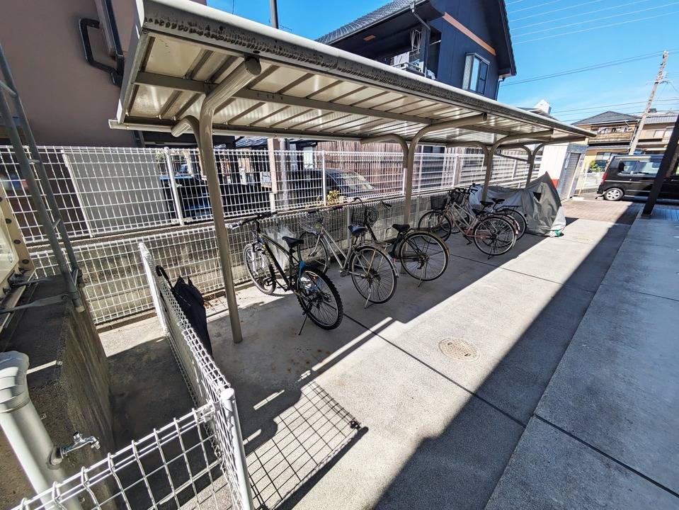 駐車場　駐輪場