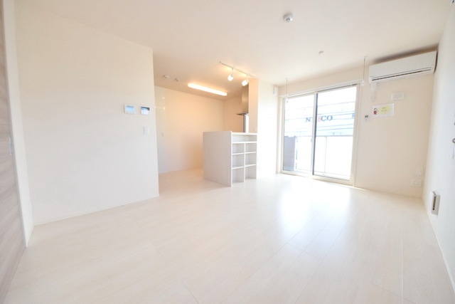 居室・リビング　～家族団欒はこちらです～