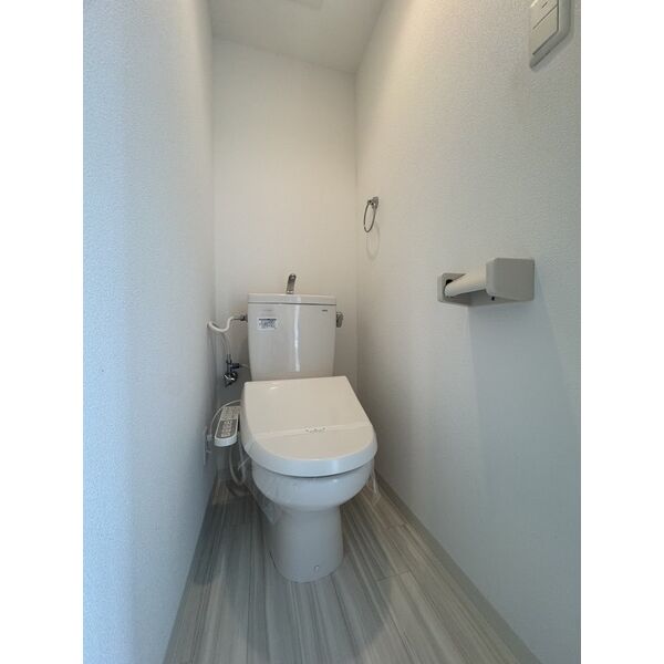 トイレ　いつも清潔・ウォシュレット完備しています♪