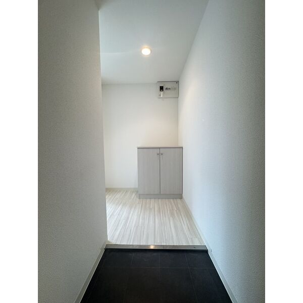 玄関　開放的な玄関スペース♪