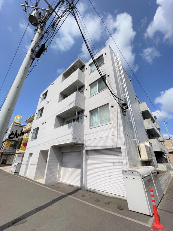 建物外観　インターネットが無料で利用可能なマンションです♪