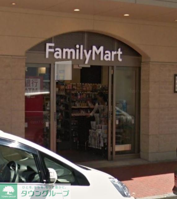 コンビニ　ファミリーマートアトレ浦和店（コンビニ）まで1035m