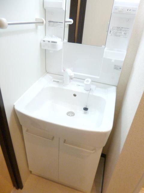 洗面設備　同タイプイメージ写真です。