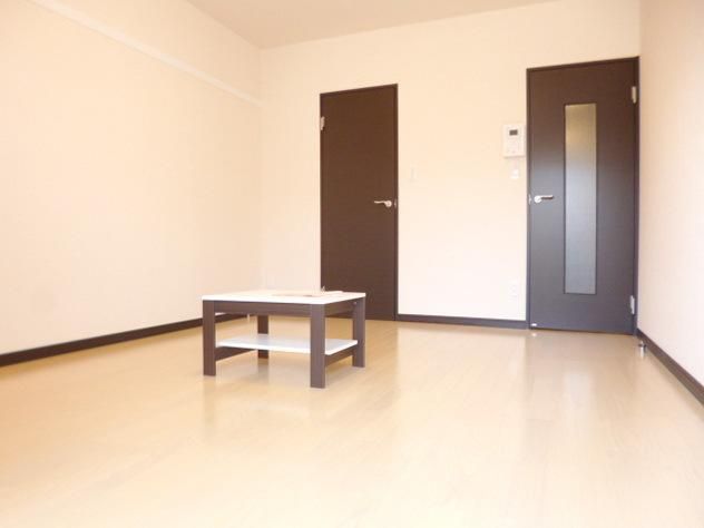 居室・リビング　同タイプイメージ写真です。