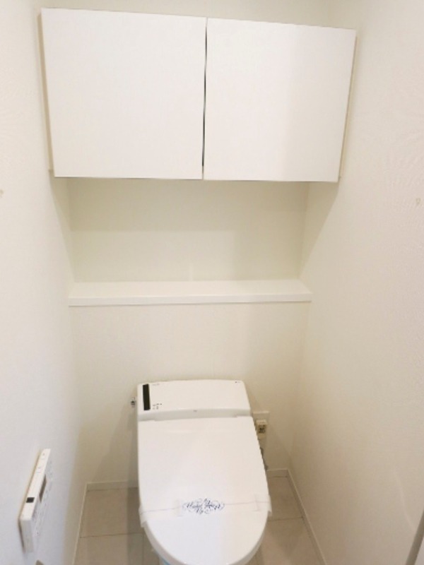 トイレ　同仕様写真含む