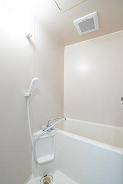 バス・シャワールーム　※写真は同タイプ住戸です。