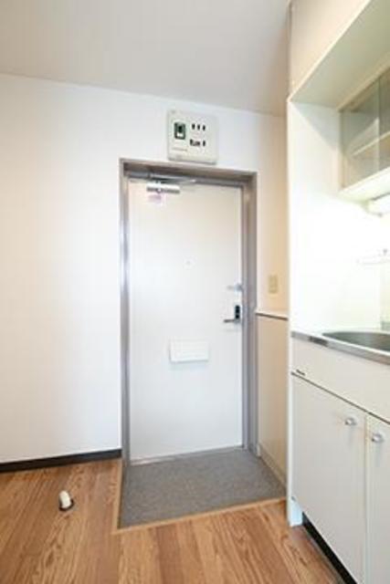 玄関　※写真は同タイプ住戸です。