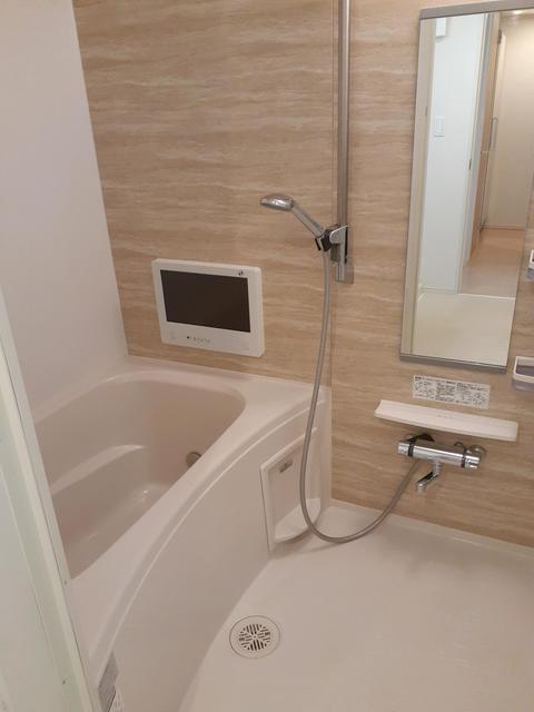 バス・シャワールーム　清潔な浴室！