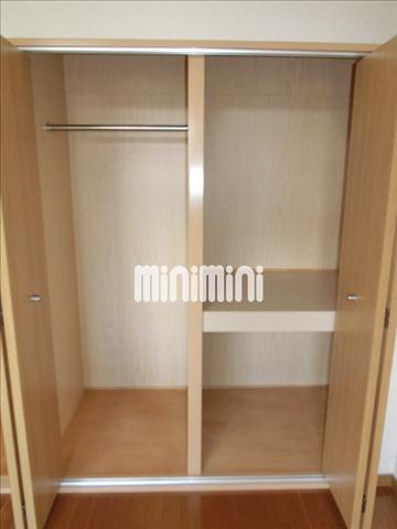 収納　クローゼットと押入れタイプが一緒にある収納