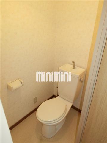 トイレ　清潔感のある洋式トイレ