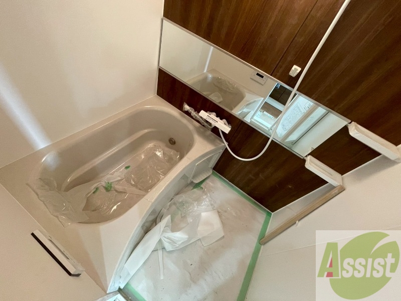 バス・シャワールーム　お風呂になります。一日の疲れを癒してくださいね。