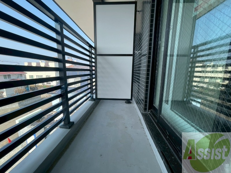 バルコニー　バルコニーです。洗濯物を干したり一息ついたりできますね！