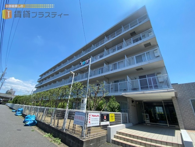 建物外観　平成２７年に外装修繕済み。管理体制良好のＲＣマンション。