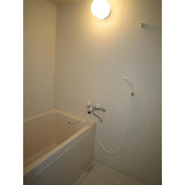 バス・シャワールーム　※同タイプ他室です