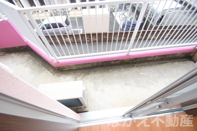 バルコニー　バルコニーがあります