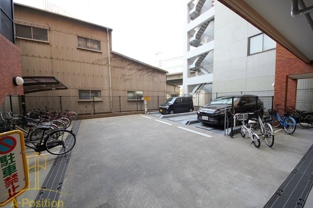 駐車場　プレサンスセンターコア大阪