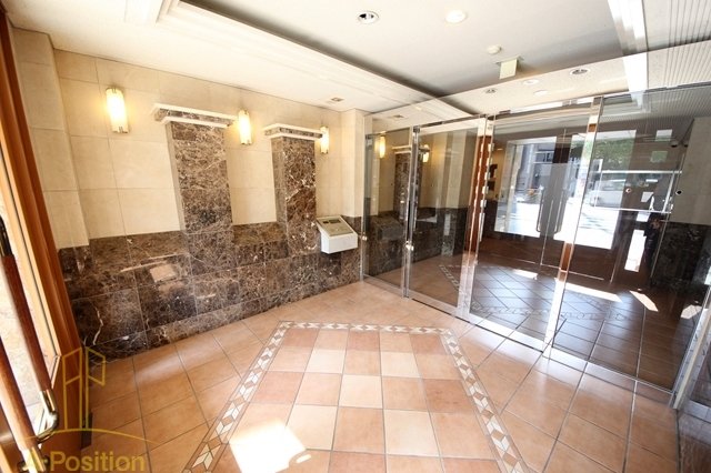 エントランス　プレサンスセンターコア大阪