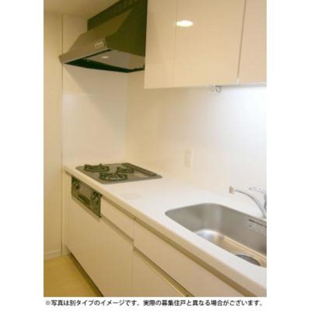 キッチン　※写真は同タイプ住戸です。