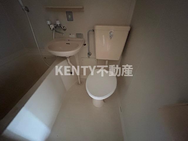 バス・シャワールーム　落ち着いた空間のお風呂です