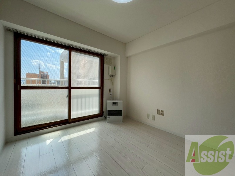 居室・リビング　広くてキレイな洋室が広がっていて、充実した生活が送れそう。