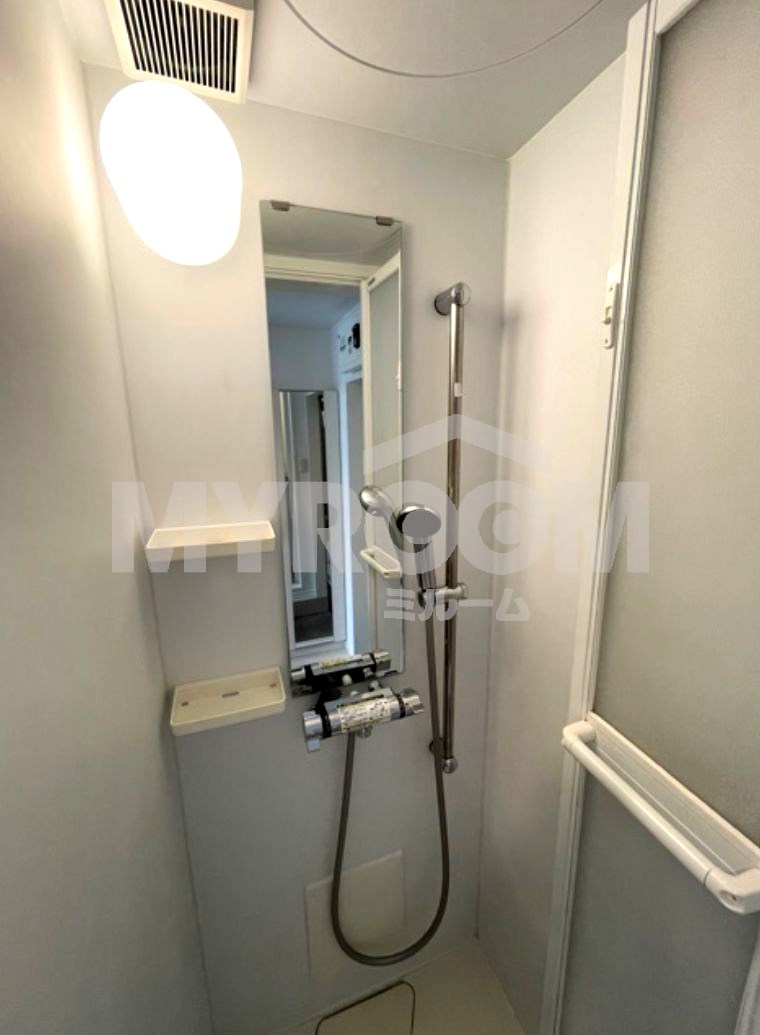 バス・シャワールーム　シャワールーム・トイレ別（同一仕様写真）