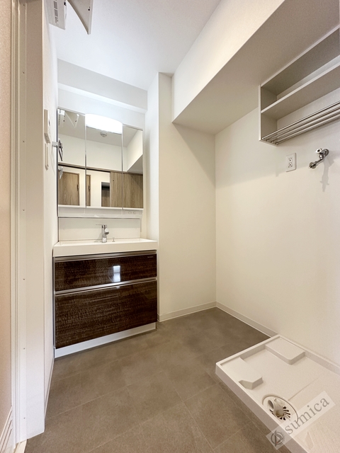 洗面設備　シャンプードレッサー付き・朝シャンもこちらで♪♪