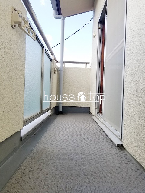 バルコニー　日当たりの良い南面バルコニー！