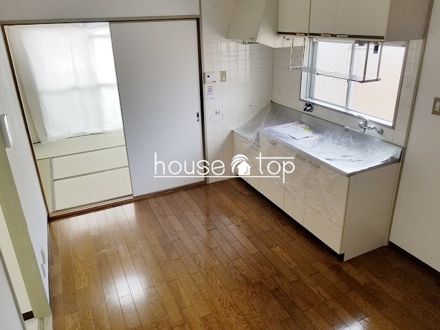 居室・リビング　ダイニングにはテーブルも設置可能ですよ♪