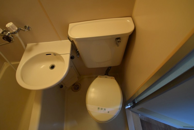 トイレ　別部屋参考