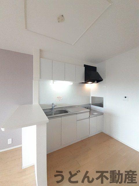 キッチン　うどん県のお部屋探しはうどん不動産へ うどんちゃんとLINE